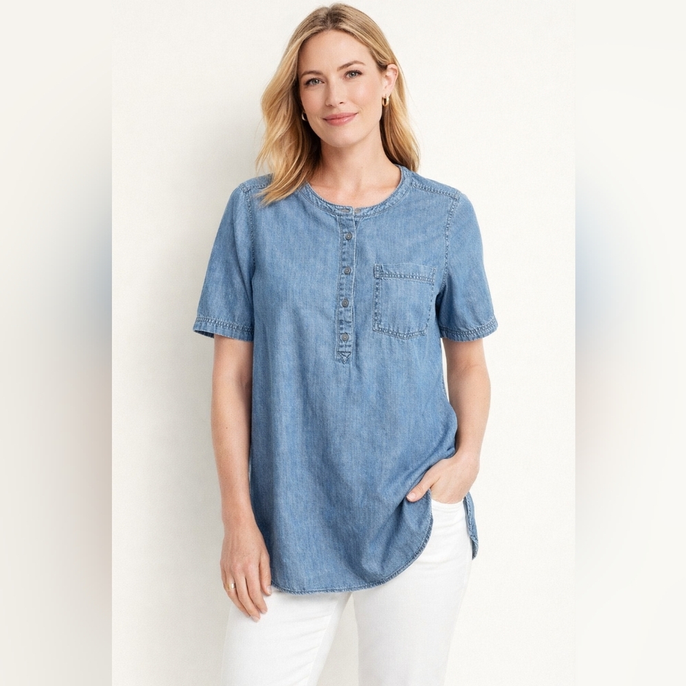 Talbots Womens Chambray Short Sleeve Henley Top Blue Button Front Pocket. HL410
